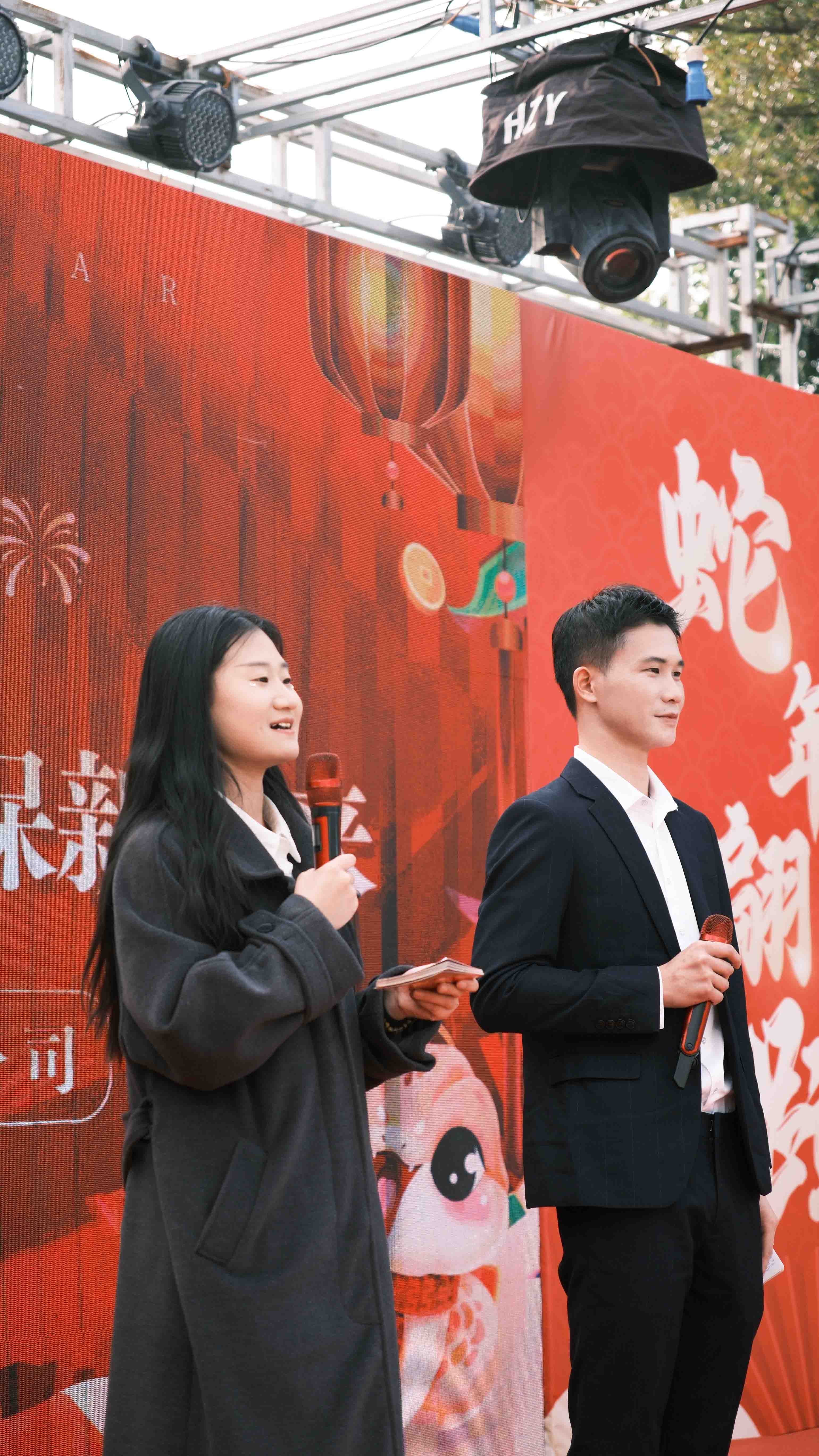 久信達(dá)科技2024年年會圓滿落幕：感恩同行，共創(chuàng)環(huán)保新未來，乘風(fēng)破浪，夢想起航(圖4)